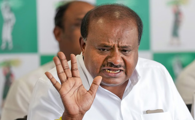 JD(S) attacks K’taka govt over fuel prices, accuses it of mobilising funds for guarantee schemes